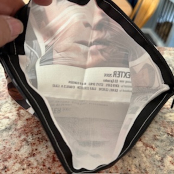 DEXTER zip up bag - Picture 3 of 4